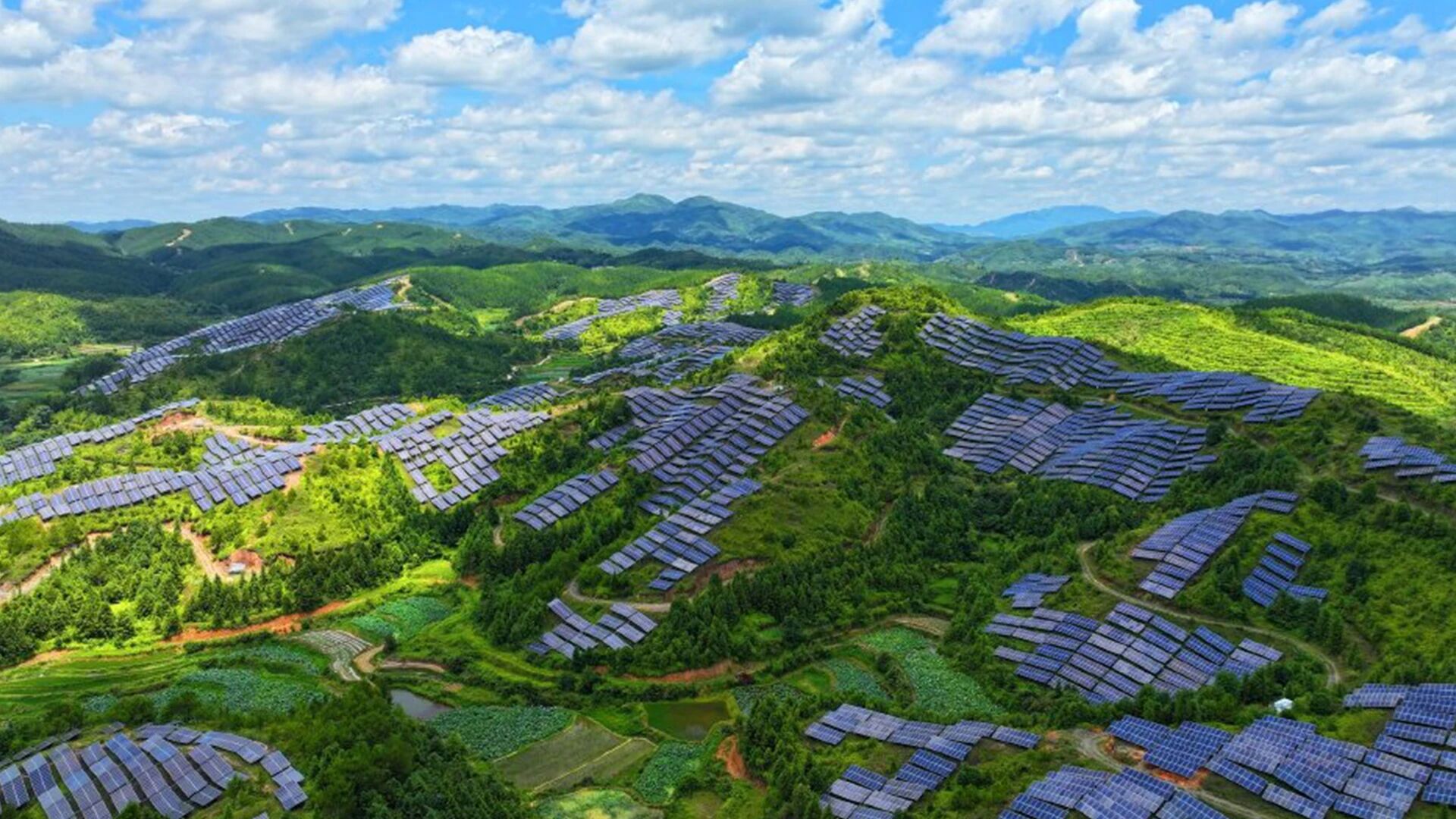 项目案例 | 70MW 山地光伏风灾查勘 4 天定音！无人机 + AI 破解行业难题